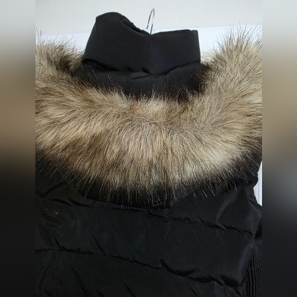 Michael Kors Hooded Quilted Puffer Vest - Size Small - Picture 5 of 6